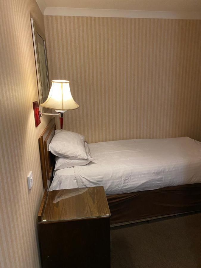 Отель Durrant House 3*