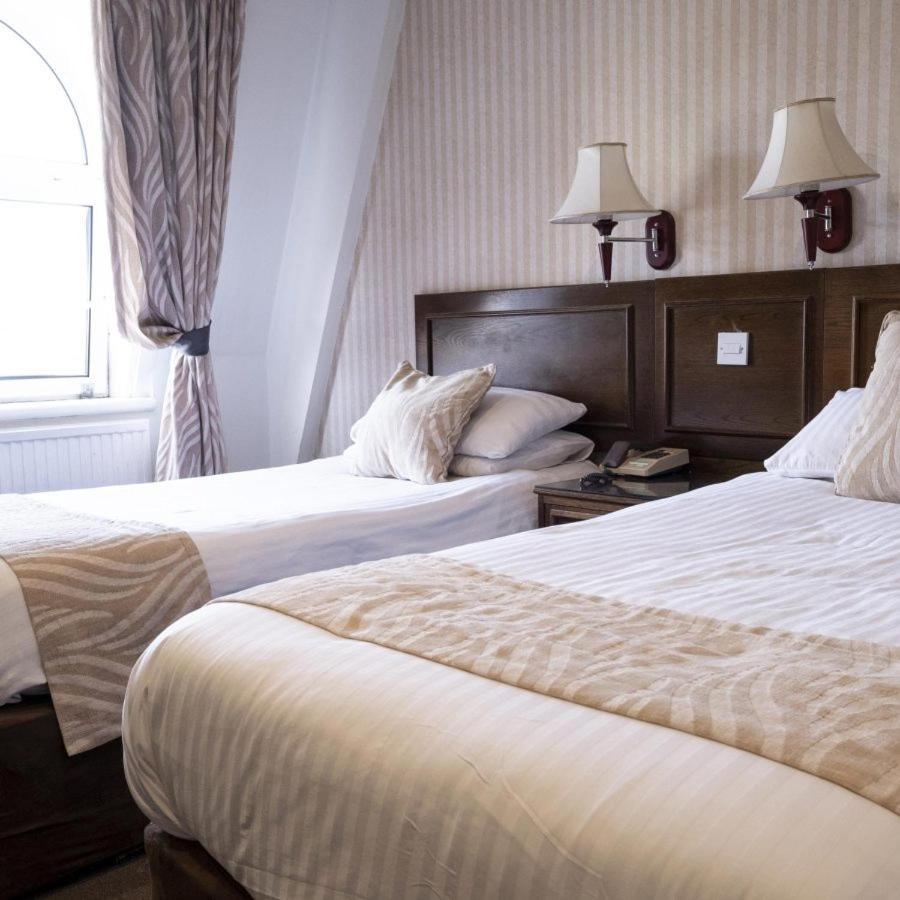 Durrant House 3*